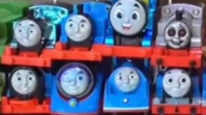 Моя коллекция паровозиков томас, для детей. Вставляем батарейки, проверяем их. #дети #видеодлядетей