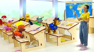 Игрушки Щенячий Патруль в школе!