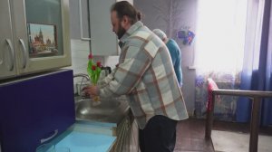 Родители помчались кататься на ласточке Готовлю омлет с рисом СИБИРСКИЕ БУДНИ ДЕРЕВЕНСКИХ