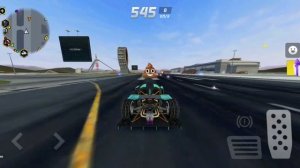 играю в Extreme car driving simulator