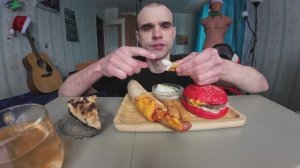 МУКБАНГ БУРГЕР КРАСНЫЙ / ФРЕНЧ ДОГ / ЧИЗКЕЙК / ФАСТ ФУД / ЕДА / АСМР