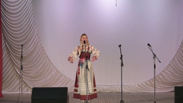 Разводова Злата. За горою у колодца.mp4 смотреть онлайн