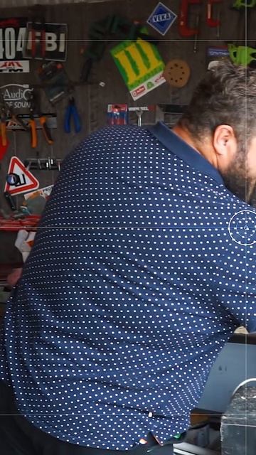 Взбиваем омлет в гараже на завтрак