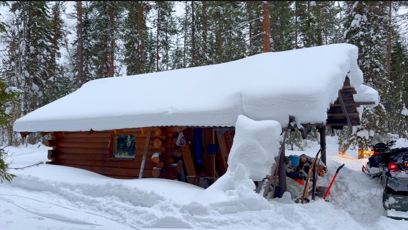 СКАЗОЧНАЯ ИЗБА И ЗИМНЯЯ ТАЙГА | РЫБАЛКА НА ТАЕЖНОЙ РЕКЕ | 1 ЧАСТЬ