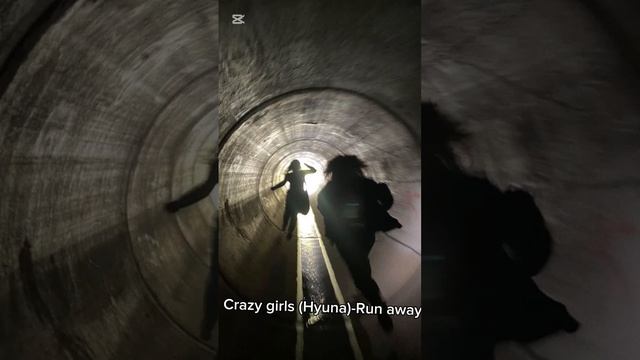 Crazy Girls (Hyuna)- Run Away