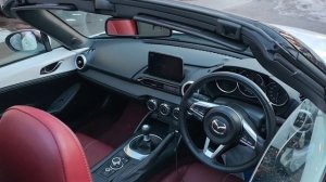 Мазда Родстер кабриолет Юбилейка в тюнинге уже в Москве. Мини Обзор на авто Виктории из Питера.