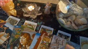 Расклад Таро-Перемены в личной жизни💥