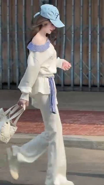 Трикотажный свитер