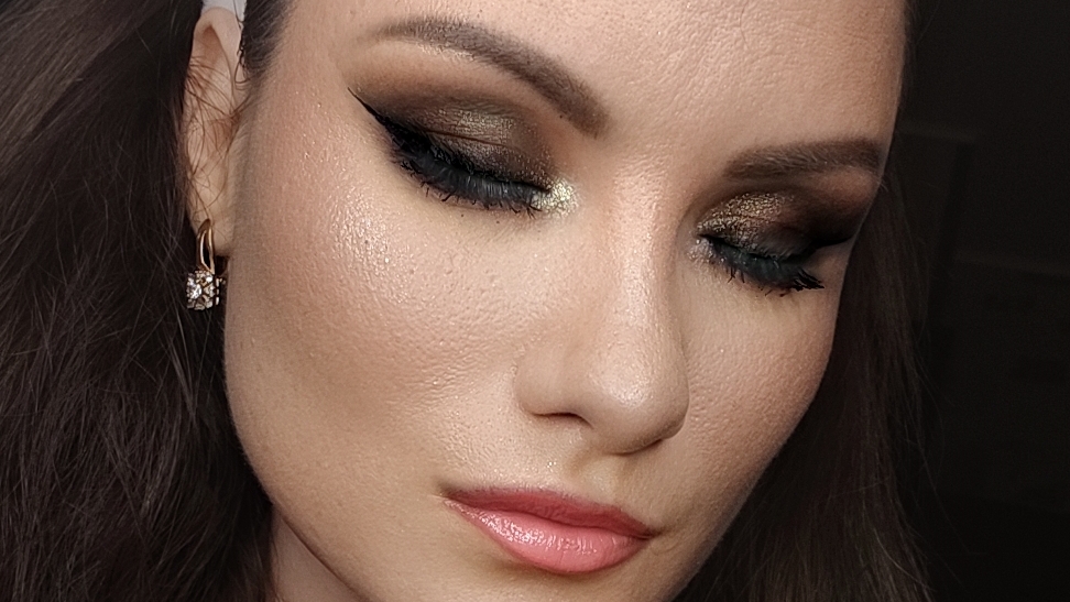 Праздничный макияж на 8 марта🥰🥰🥰🌹🌹🌹