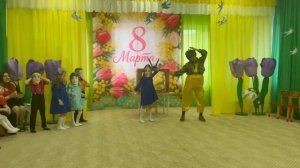 Попурри известных исполнителей на 8 Марта, сюрприз для мамочек.