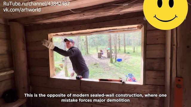 🔨 Двое мужчин строят настоящий СРУБ в глухом лесу 🌳 Процесс от начала до завершения