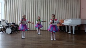 Ансамбль "Карамельки" - О.Ольхова "Здравствуй, счастье" - Серов