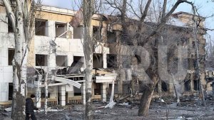 Опубликованы кадры последствий ракетного удара ВСУ по Киевскому району Донецка