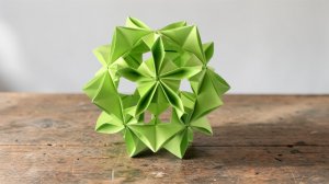 Интересный бумажный шар кусудама своими руками