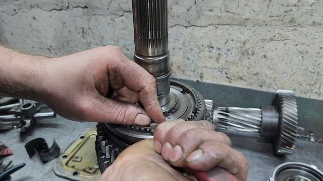 Сборка коробки передач  ZF 5s 42