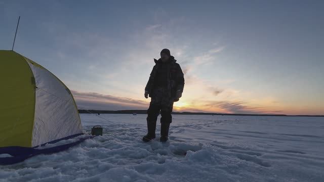 Рыбалка с ночёвкой на Можайском ВДХ.