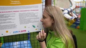 Алиса Шоу - Алиса нарушает правила в парке развлечний Joki Joya(1080P_60FPS)