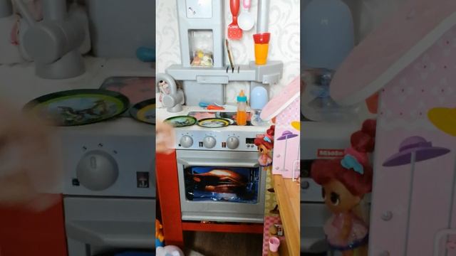 Дефирка и Тёма кушают, я одеваю Тёму на улицу. Обновочки.😳🥰🥳😋😍👶 смотреть онлайн