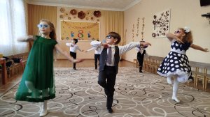 Танец РОБОТА БРОНИСЛАВА.