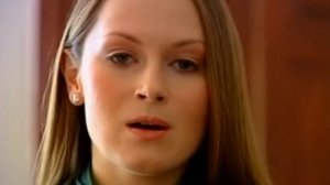 Жена приехала проверить.