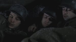 Минутка спокойствия в землянке. Отрывок из фильма: Братья по оружию