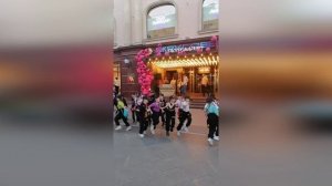 Сигма Бой - танец на Никольской ул.