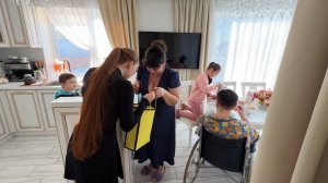 Как прошел праздник? Едем поздравлять родителей. Делаем ремонт в доме своими руками. Море подарков.