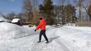 Упражнения с двуручной булавой Скалка весом 4.4 кг в деревне (2)