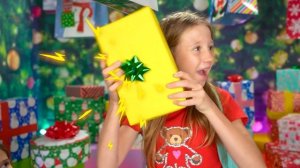 Новогодние приключение Насти и прыгучие игрушки