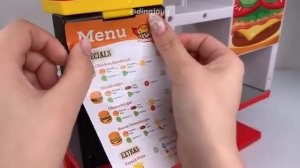 Мультик для детей и малышей . Яркий мультик.Распаковываем кухню и кухонные приборы