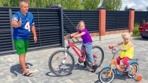 СОФУНЬЯ ШАЛУНЬЯ - НОВЫЙ ВЕЛОСИПЕД ДЛЯ СОФИИ. СОФИЯ УЧИТ НИКУ ЕЗДИТЬ НА ВЕЛОСИПЕДЕ.