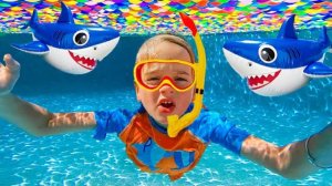 Летние приключения в бассейне для детей!