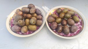 Оливки домашнего приготовления.