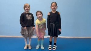 "Мамочка" муз.В.Осошник,сл. Н.Осошник, исполняют Арина Егорова, Маша Селиверстова, Диана Хамидуллина