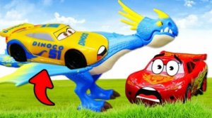 МУЛЬТИКИ ПРО МАШИНКИ 🚗 МАКВИН РАЗОГНАЛСЯ ДО ЗАПРЕДЕЛЬНОЙ СКОРОСТИ И ЕГО НЕ ПОЙМАТЬ