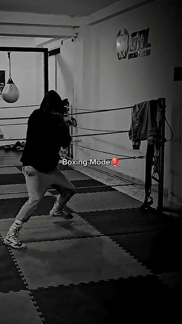 Удар с замахом x2 → Крест (повторить)