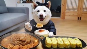 От тушеной свинины с выдержанным кимчи невозможно отказаться! Всего один кусочек… 🤣