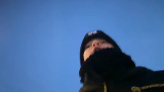 Бесят те кто берут перерыв в то время когда магазин закроется!!