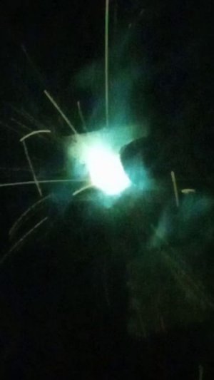 Сварка зазора профильной трубы