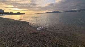 море Геленджика - вечер 10 марта 2026 года.