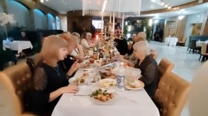 8 марта в кафе