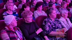 С праздником весны! Со сцен города звучали песни о любви и восхищении женщинами