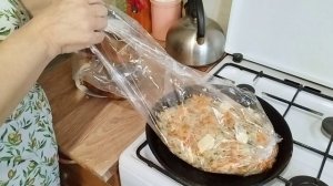 Индюшка на капустном лугу в рукаве)!