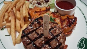 Паттайя.Наш вкусный ужин в ресторане Sizzler