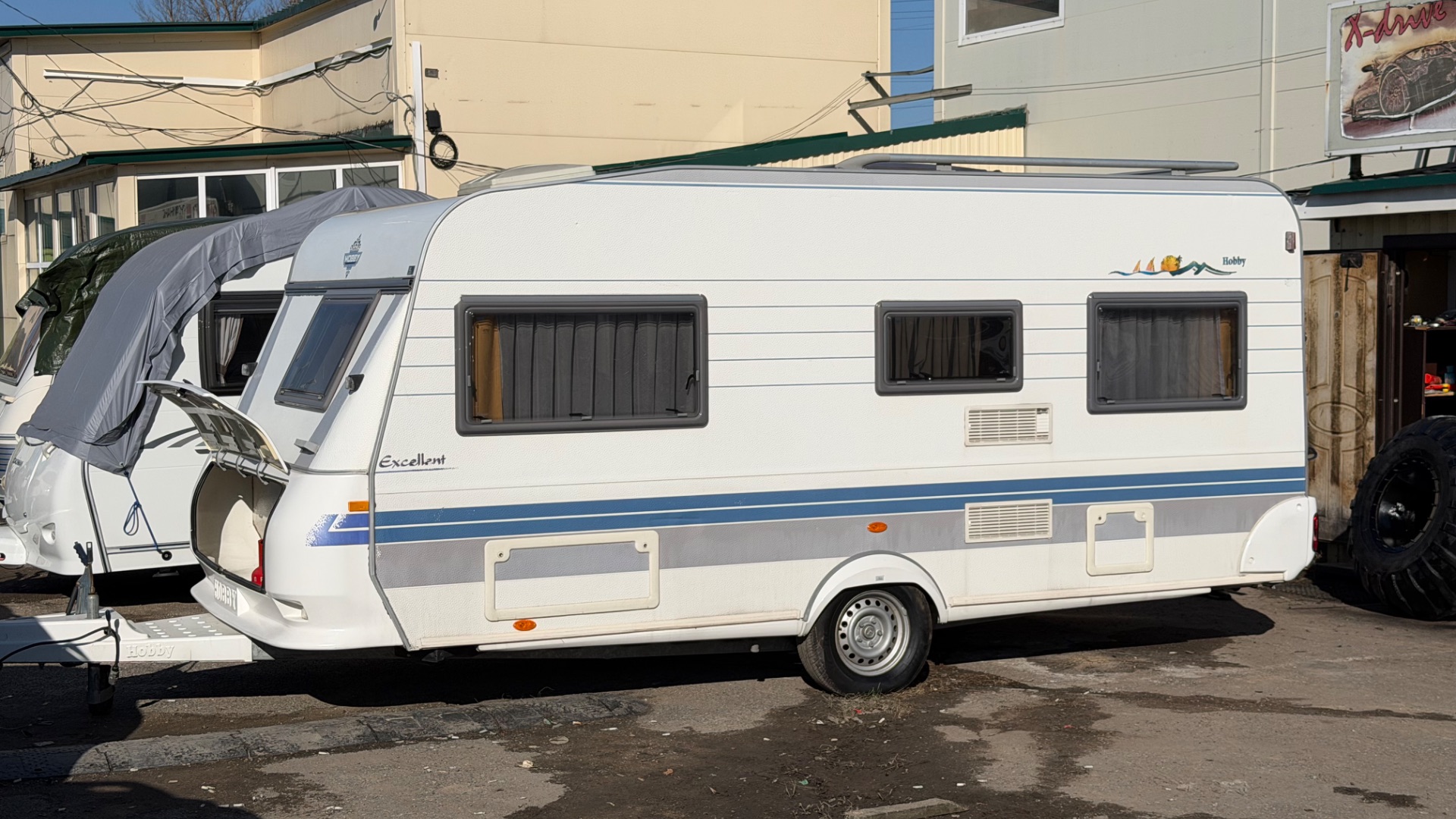 Обзор прицепа для путешествий Hobby Excellent 460/4, год выпуска 2001. смотреть онлайн