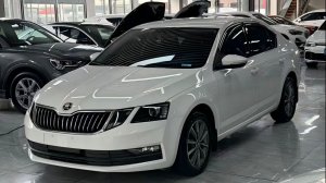 Skoda Octavia 2021 1.5L Автоматическая коробка передач