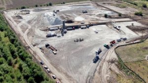 Асфальтобетонный завод турецкой компании Özaltin Holding в окрестностях села Новоднепровка