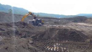 Покатушки по бездорожью,захватывающие,интересные видео обзоры по грязи!Бульдозера,эксковаторы!