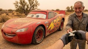 МОЛНИЮ МАКВИНА НАШЛИ В ПУСТЫНЕ. БЕДОЛАГЕ ПЛОХО- НУЖНО ЕГО СПАСТИ.