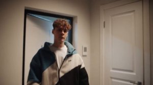 ТРЕТИЙ ЭТАП ОТНОШЕНИЙ 4 СЕРИЯ, GUFFE